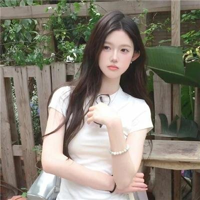 雨中的女人